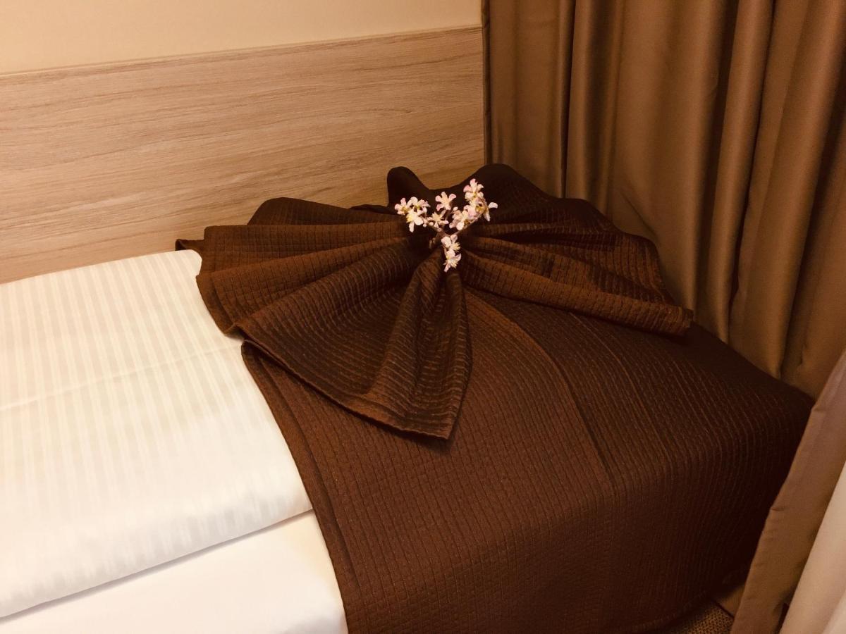 Hotel Glinde 3*